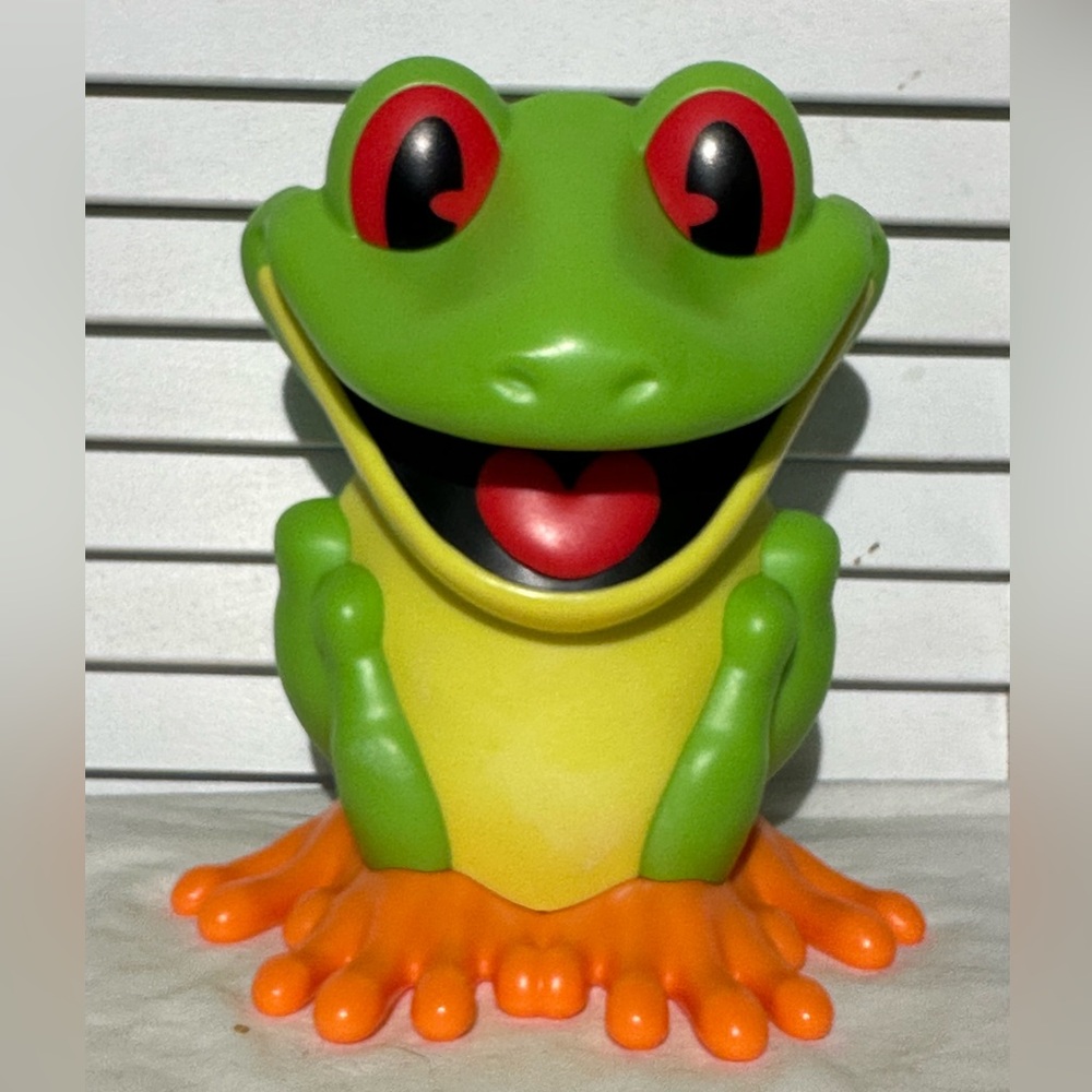 Rainforest Cafe Chacha Tree Frog Souvenir Sippy Cup